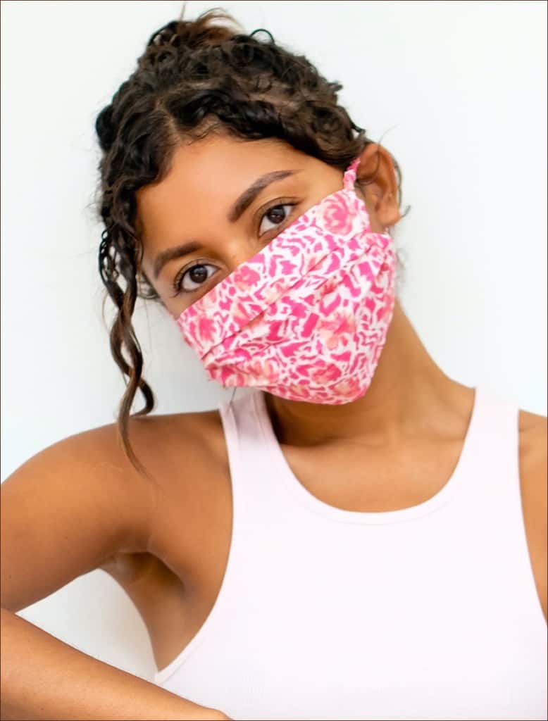 Maskne Struggle: How to Avoid Bad Skin from Wearing a Mask