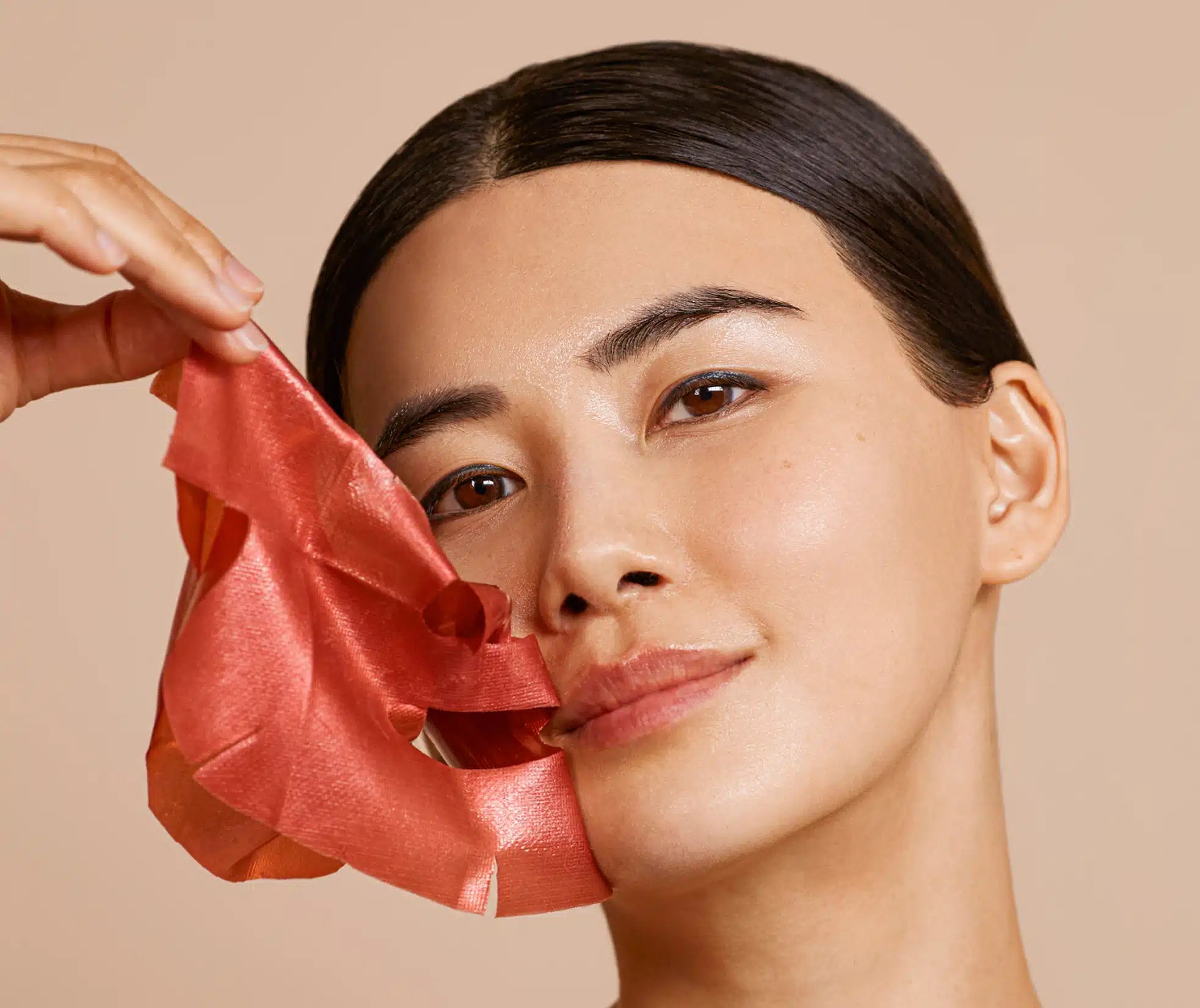 MZ-Skin_Key_Ingredients_Tiles_Vitamin-Infused_Meso_Mask_1.jpg.webp